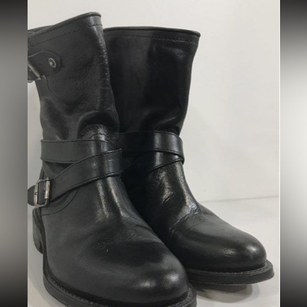 Women’s Frye Black Leather Combat Moto Boots with Buckle Straps Size 5.5B